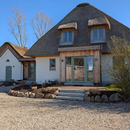 Holiday home Reetcottage 24 Doerphof