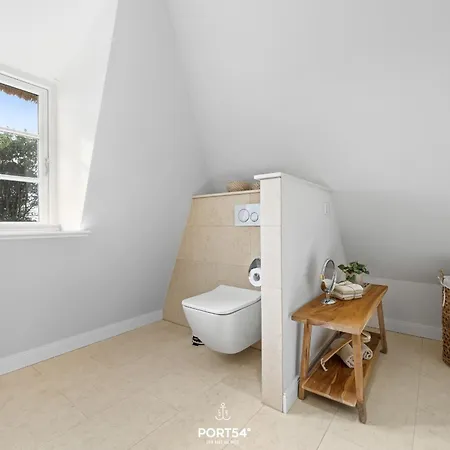 Reetcottage 24 *